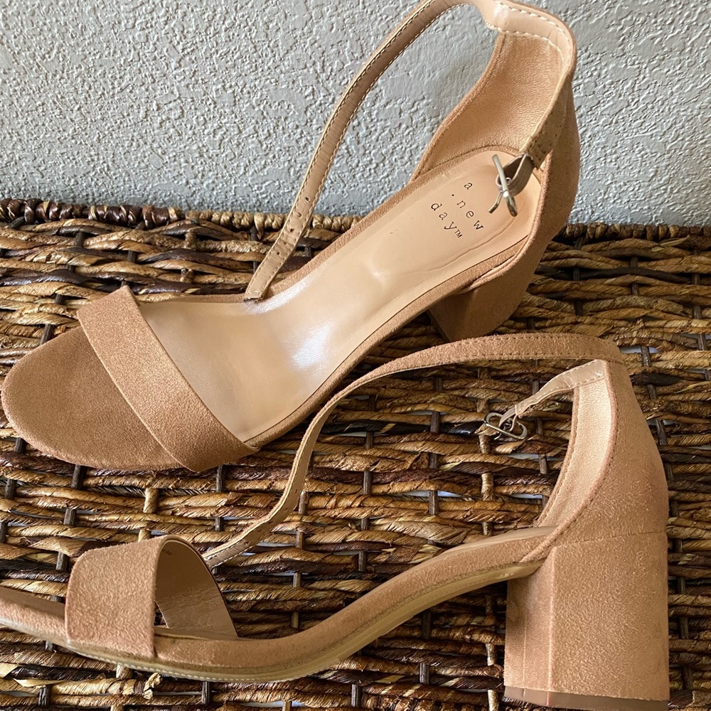A new day sandal heel